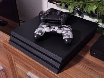 Playstation 4 Pro 1TB - 2