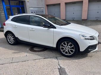 Volvo V40 Cross Country - 2