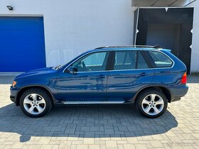 BMW X5 4.4i A/T - 2
