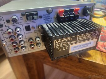 Predám CD receiver Onkyo CR-305TX - 2