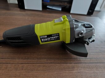 Brúska RYOBI RAG800/125 - 2