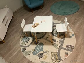 Detsky škandinávsky stolík + koberec - 2