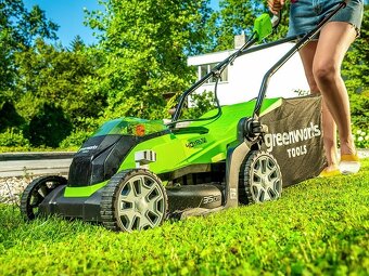 Kosačka Greenworks 40V - 2