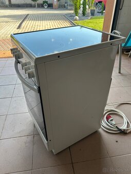 Sporák zanussi zcv550k1wa - 2