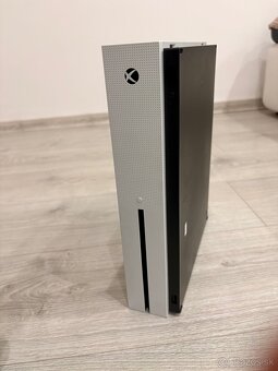 XBOX ONE S 1TB s mechanikou - 2