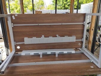 Stôl kancelarsky - 2