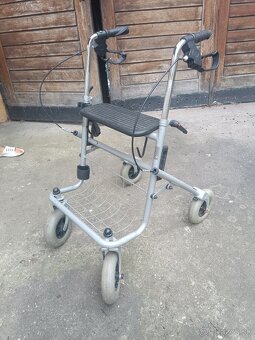 Choditko pre imobilnych so sedakom skladacie - 2