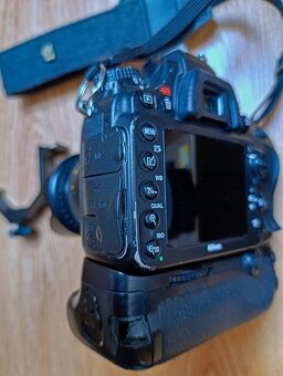 Nikon D600 + Nikon 50mm f/1.8D + battery grip Meike - 2