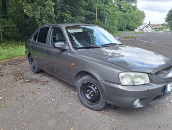 Hyundai Accent - 2