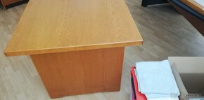 stôl kancelársky - 2