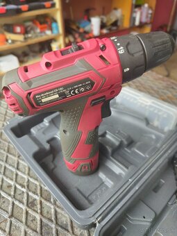 Predám aku skrutkovač Worcraft CD-12Li, 12V, Li-Ion 1.5Ah - 2