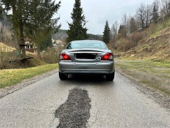 Jaguar x type - 2