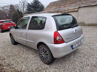 Renault Clio - 2