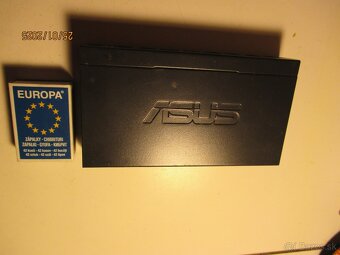 Predám používaný Asus Giga x 1008. MS1008GS - 8 portový giga - 2