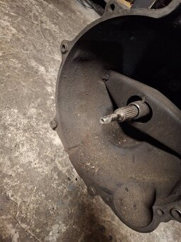 4 rýchlostná Prevodovka na ford taunus 1.6, 2.0 , 2.8 - 2
