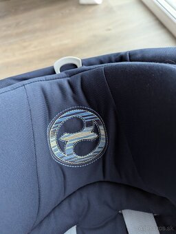 Cybex  Aton 5 Gold Navy Blue+ zakladna - 2