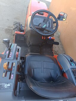 malo traktor - 2