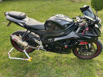 Suzuki GSXR 750 - 2