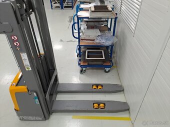 Ručne vedený vzv - 2