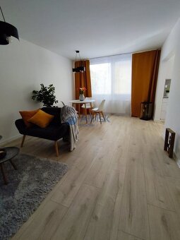 KRÁSNY ,KOMPLETNE ZREKONŠTRUOVANÝ 3,5IZB. BYT - SÚMRAČNÁ ULI - 2