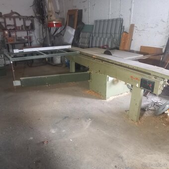 Formátovacia píla minimax S300 s predrezom - 2