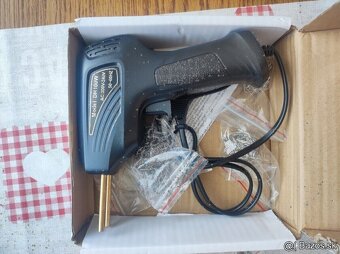 Zváračka na plasty - 2