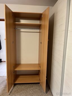 Šatníková skriňa - 2