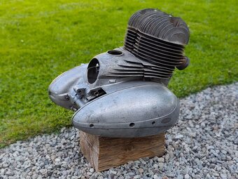 Predám motor 350/354 - 2