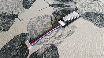 Balancny adapter/konektor pre nabijacky - 2