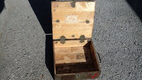 Vojenská bedňa + delekohľad,lampáše,.... - 2