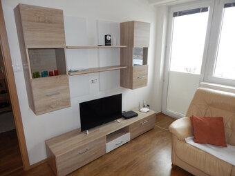 2 izb byt do prenájmu Nitra centrum zariadený, balkón - 2