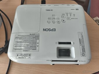 Projektor Epson - 2