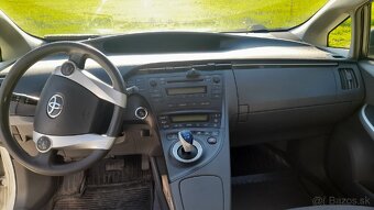 Toyota Prius - 2