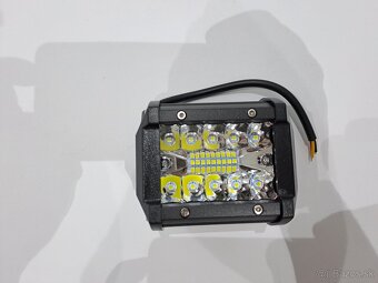 LED Pracovné svetlo 60W Diaľkove + držiaky - 2