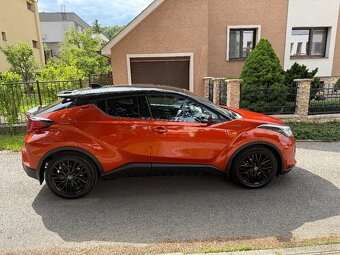 Toyota C-HR 2.0 Hybrid Dynamic Force Selection E-CVT - 2