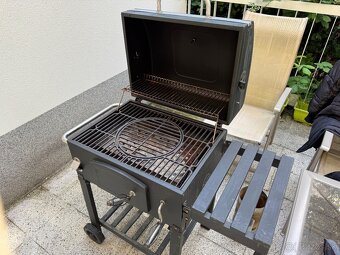 JAMESTOWN Gril na drevené uhlie JAXON 104,5 x 103 x 63 cm - 2