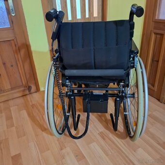 Elektrický invalidny vozík vzpriamovací - 2
