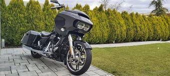 Harley Davidson Road Glide M8 - 2