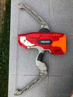 Predám Nerf Mega Thunderbow a Zombie Strike Crossbow - 2
