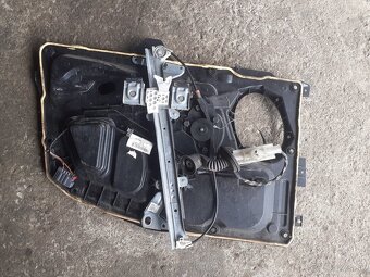 Ford fiesta stahovanie okna P.P. - 2
