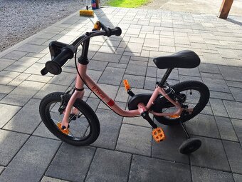 Predám detský bicykel s pomocnými kolieskami - 2