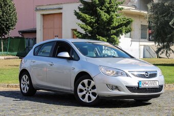 Opel Astra J 1.7CDTI 2011 - 2