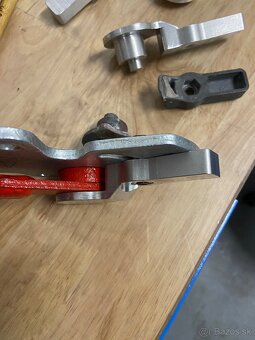 Kubota BX23D SPEED CHANGE F10700 NEUTRAL HOLDER LINK - 2