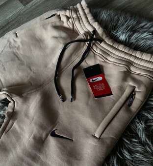 Tepláky nike 2xl - 2