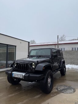 Jeep Wrangler Sahara - 2