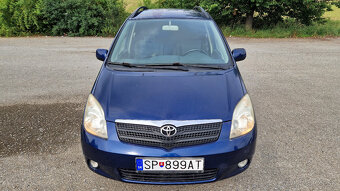Predám Toyota Corrola Verso 2002 4-D4 2L nafta - 2