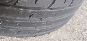 Letne 215/55r17 - 2