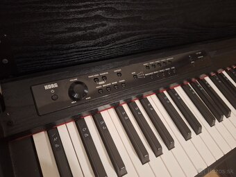 Digitálne piano Korg LP-380 - 2