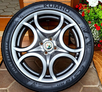 alu R17 4x100, orig. Alfa Romeo MITO, pneu 215/45 - 2