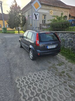 Ford Fiesta - 2